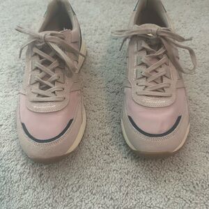 Women's GOLA Size 10 Pink Sneakers
